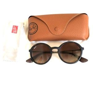 Ray Ban Brown Round